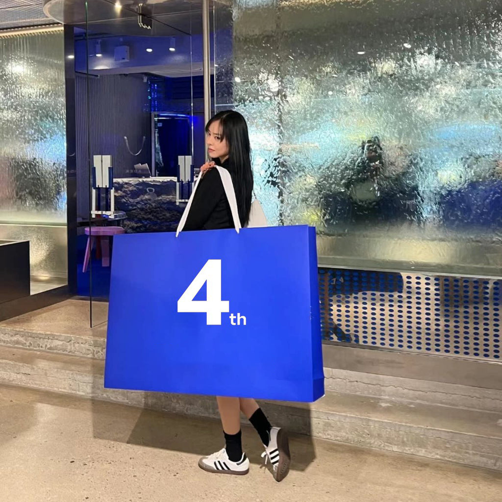 Custom Printed Oversized Paper Bags, Large Gift Shopping Totes with Handles, Wholesale Advertising Promotional Bags, Minimum Order 1 Piece.