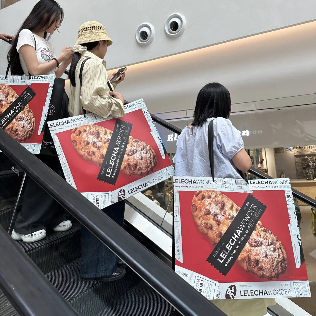 Custom Printed Oversized Paper Bags, Large Gift Shopping Totes with Handles, Wholesale Advertising Promotional Bags, Minimum Order 1 Piece.