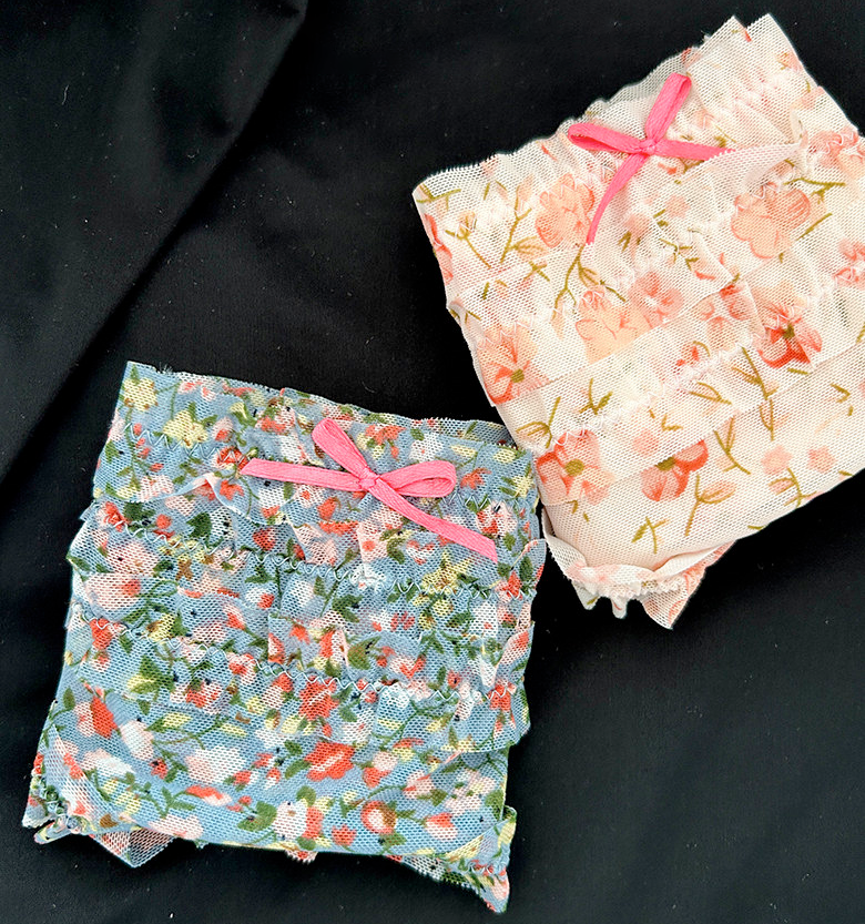 Sweet & Sexy Low-Rise Panties with Breathable Cotton Gusset - 7-Pack