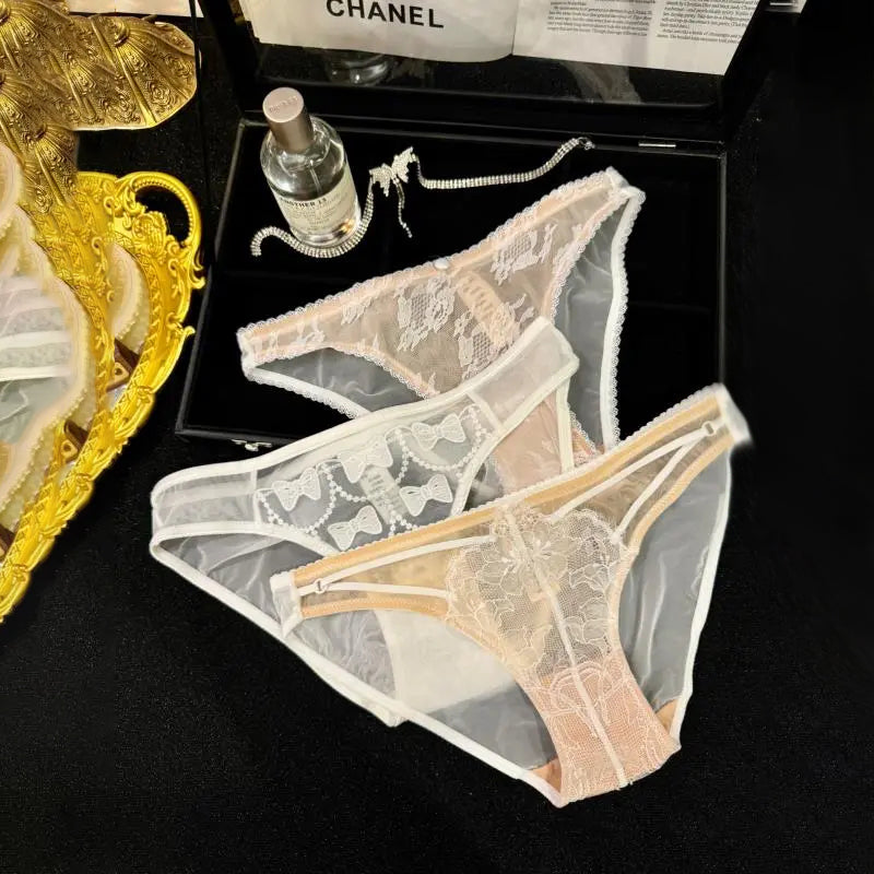 French lace embroidered delicate underwear - 5 pieces set